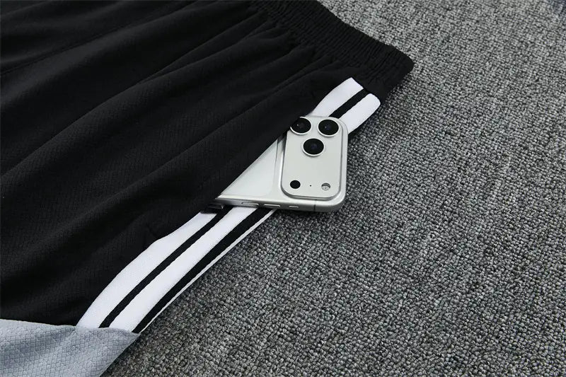 Completino Manica Corta Spagna 26/27 Uomo Nero | Kit Allenamento - CalcioVivo