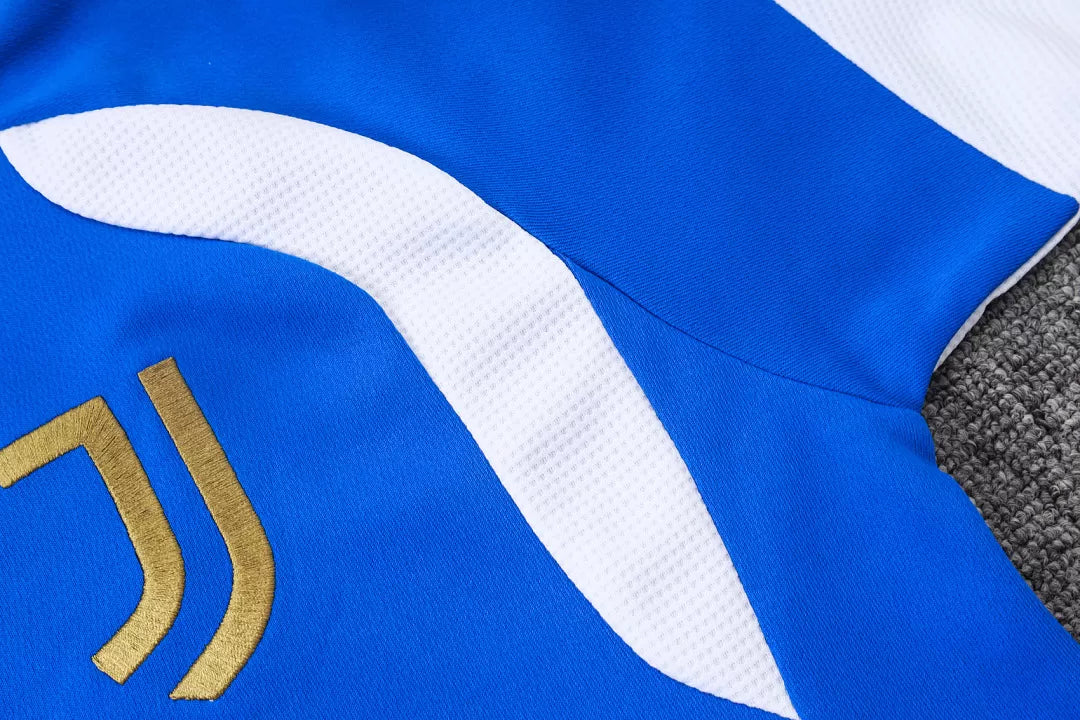Completino Polo Juventus 26/27 Uomo Blu Elettrico | Kit Allenamento - CalcioVivo