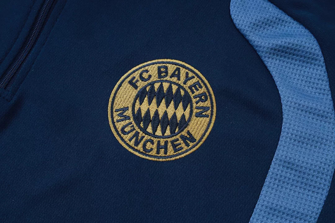 Completino Polo Bayern Munich 26/27 Uomo Blu Navy | Kit Allenamento