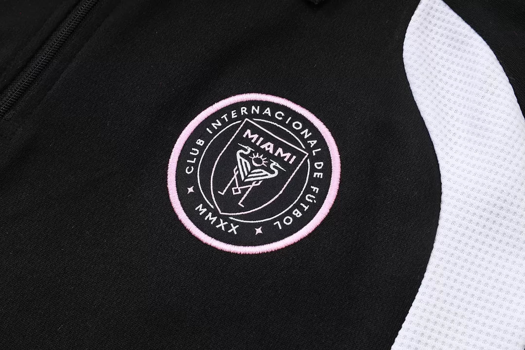 Completino Polo Inter Miami 26/27 Uomo Nero | Kit Allenamento - CalcioVivo