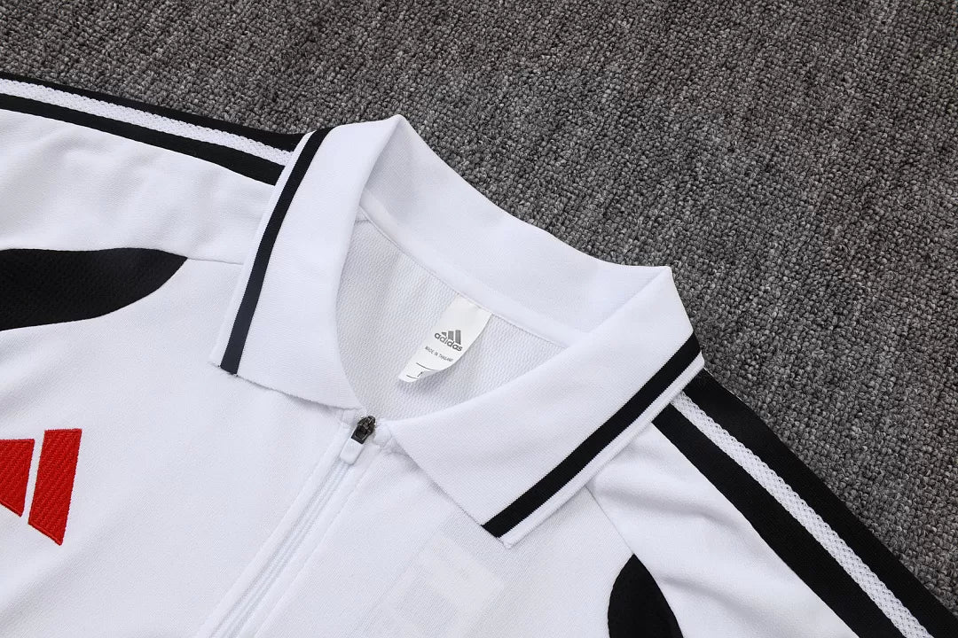 Completino Polo Liverpool 26/27 Uomo Bianco | Kit Allenamento - CalcioVivo