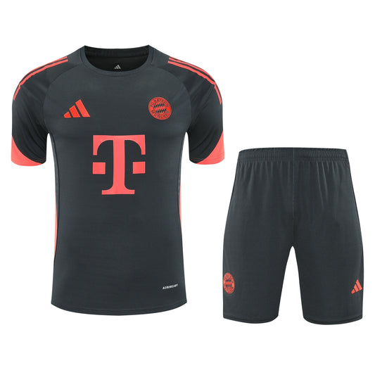 Kit Shirt + Shorts Bayern Munich 25/26
