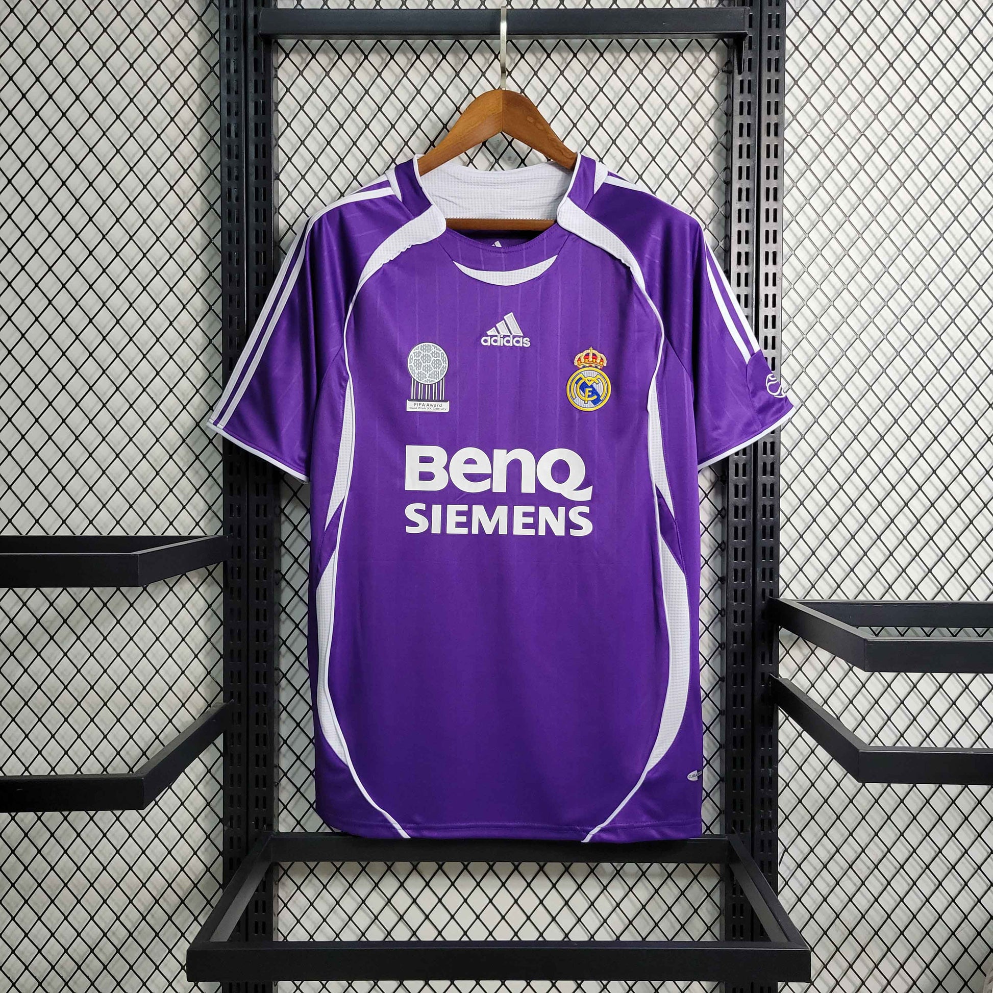 Real Madrid Third Jersey 06/07 Retro - CalcioVivo