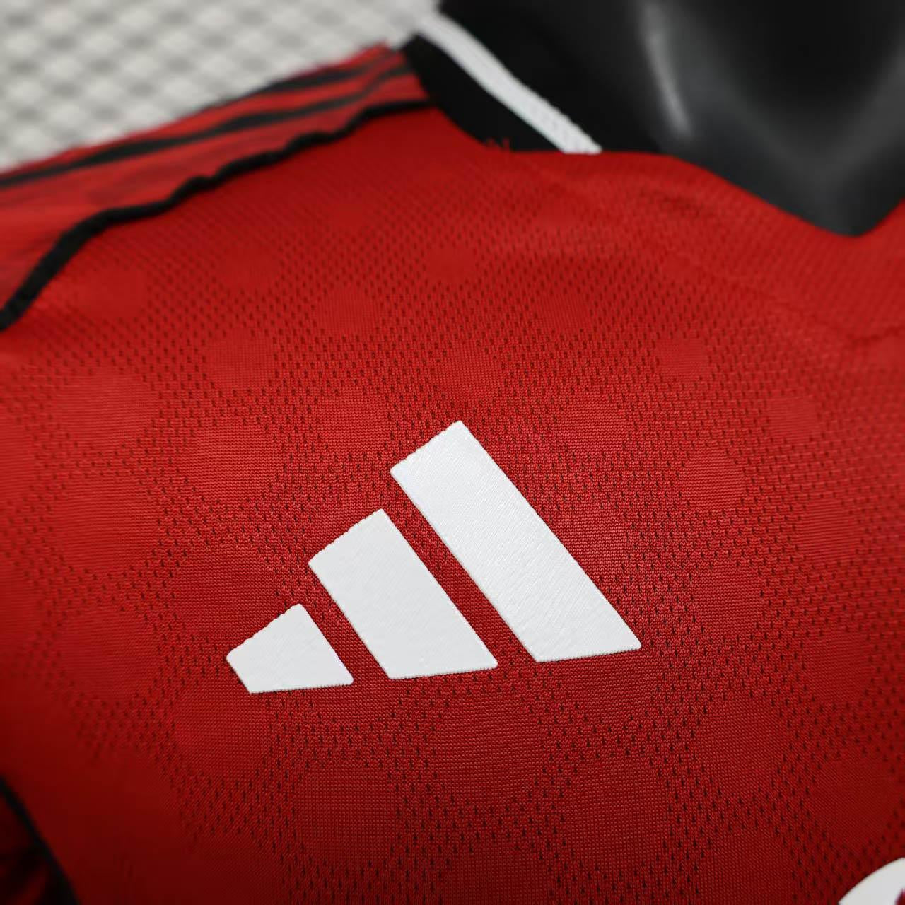 Manchester United Home 25/26 Jersey Player