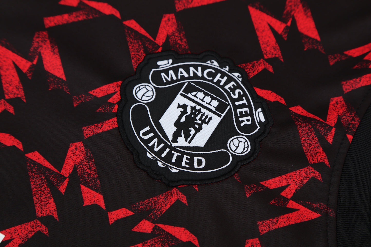 Manchester United Black/Red Training Tank Top + Shorts Kit 25/26