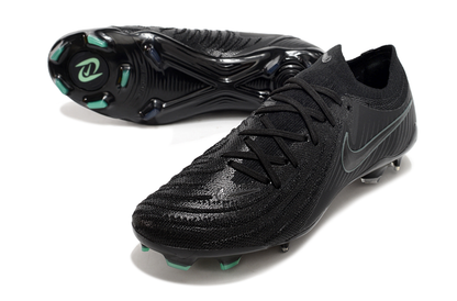 Nike Phantom GX II FG Cleats