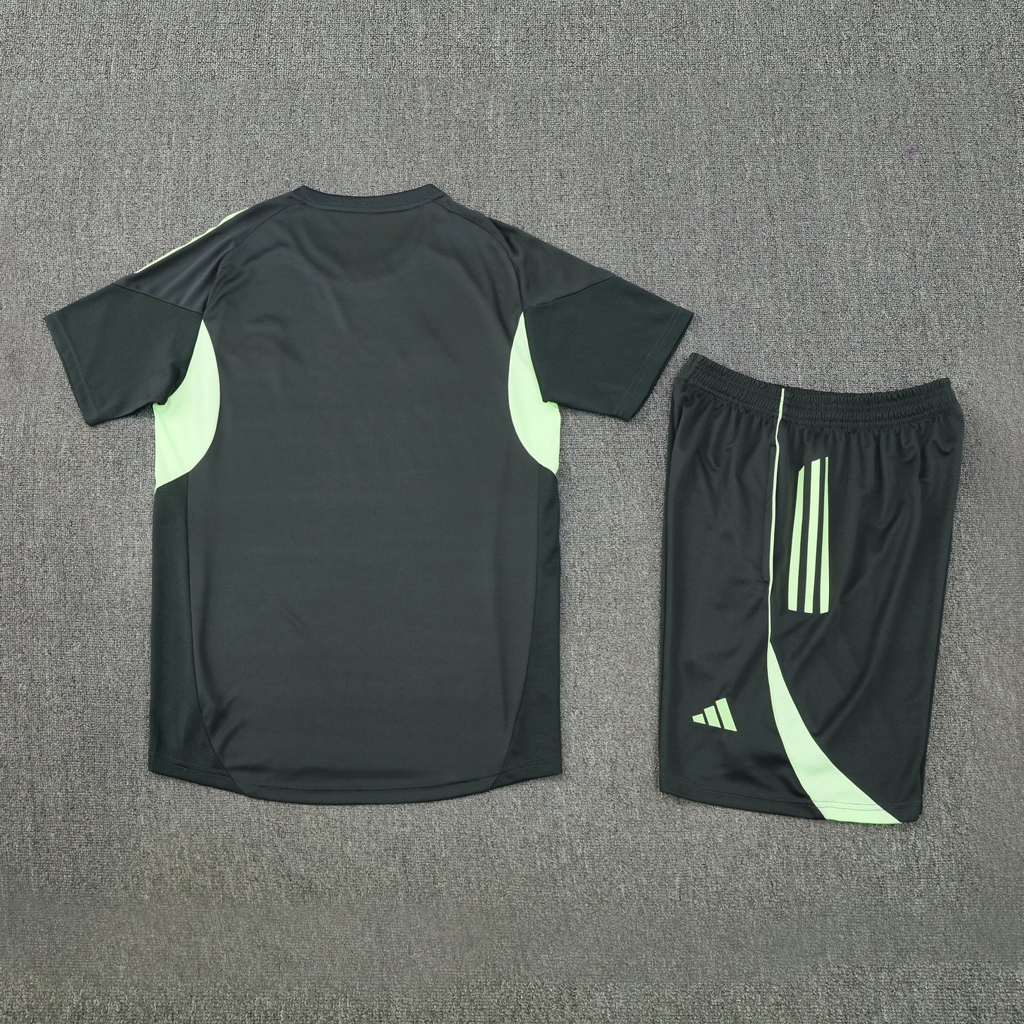 Kit Shirt + Shorts Real Madrid Green 25/26