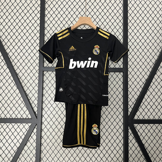 Real Madrid Away 11/12 Kit Kids Retro