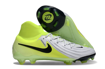 Nike Phantom Luna II FG Cleats