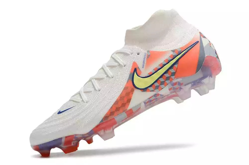 Nike Phantom Luna II FG Cleats