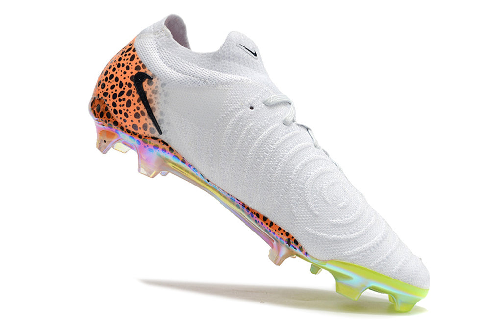 Nike Phantom GX II FG Cleats