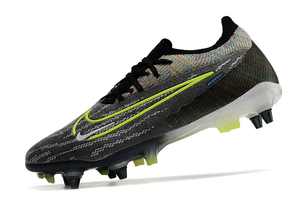 Nike Gripknit Phantom GX Elite SG Cleats