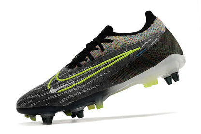 Nike Gripknit Phantom GX Elite SG Cleats