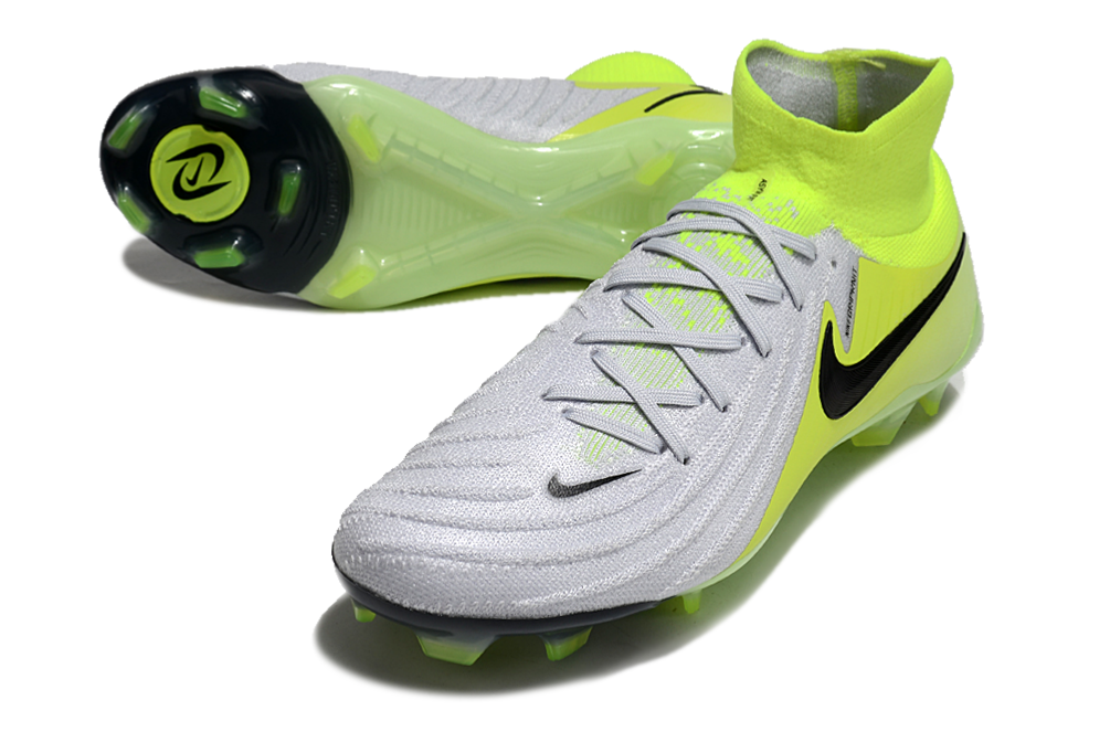 Nike Phantom Luna II FG Cleats