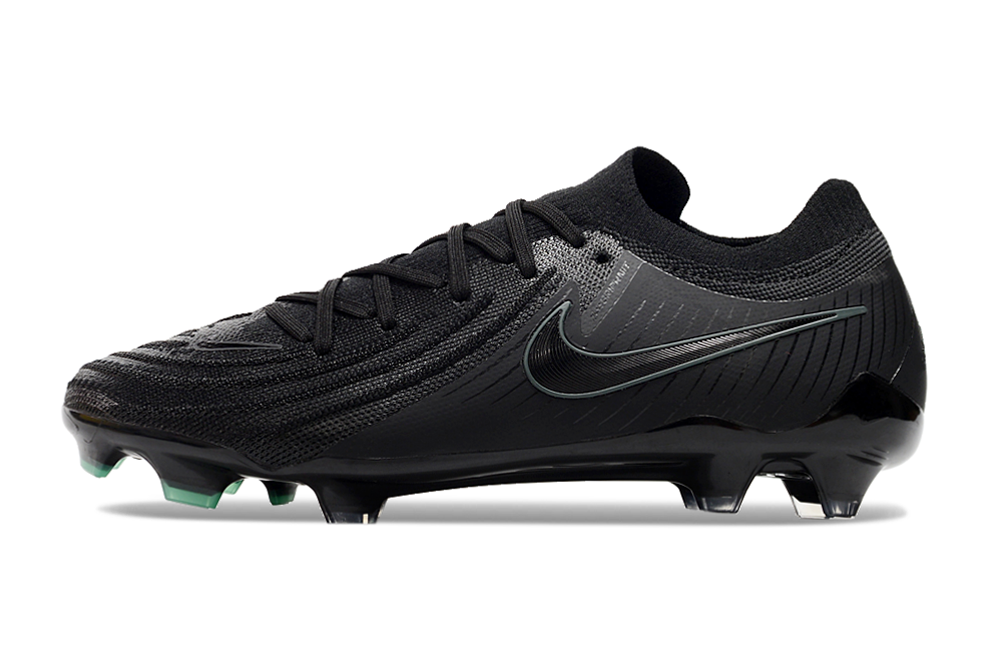 Nike Phantom GX II FG Cleats
