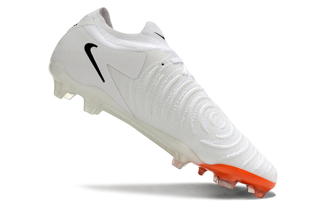 Nike Phantom GX II FG Cleats
