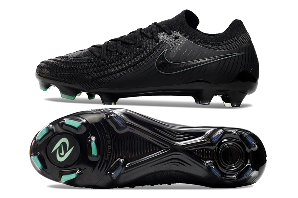 Nike Phantom GX II FG Cleats