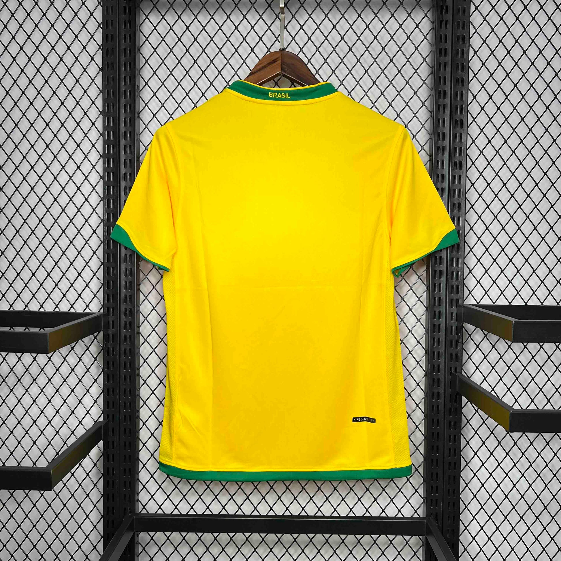Brazil Home Jersey 2006 Retro - CalcioVivo