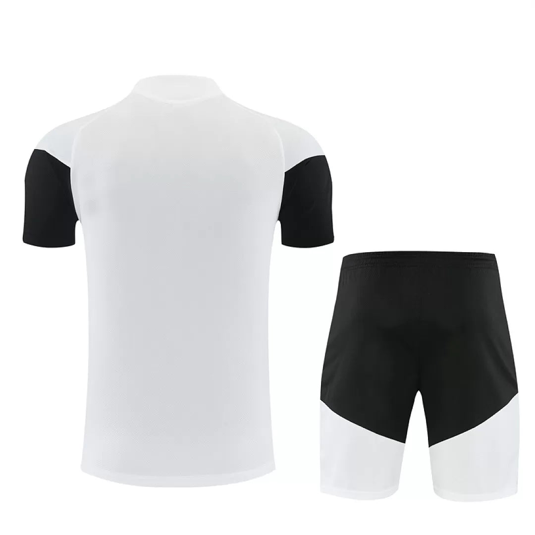 Completino Manica Corta Juventus 26/27 Uomo Bianco | Kit Allenamento - CalcioVivo