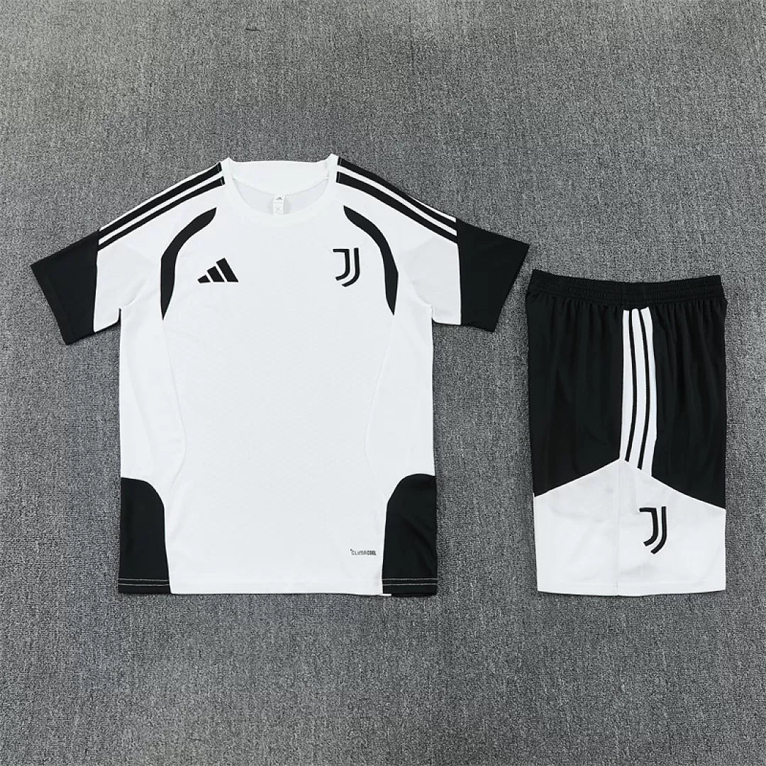 Completino Manica Corta Juventus 26/27 Uomo Bianco | Kit Allenamento - CalcioVivo