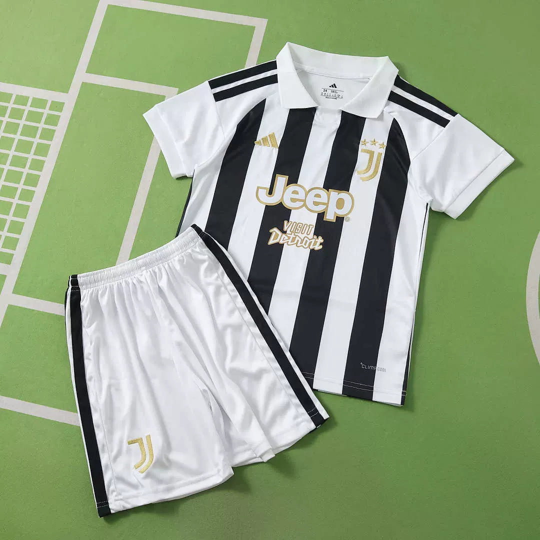 Kit Bambino Juventus Home 26/27 | Kit da Calcio - CalcioVivo