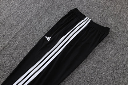 Tuta Real Madrid Nero/Bianco Half-Zip 26/27 Uomo | Tuta da Calcio - CalcioVivo