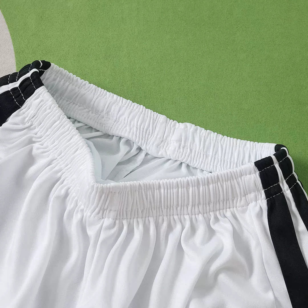 Kit Bambino Juventus Home 26/27 | Kit da Calcio - CalcioVivo