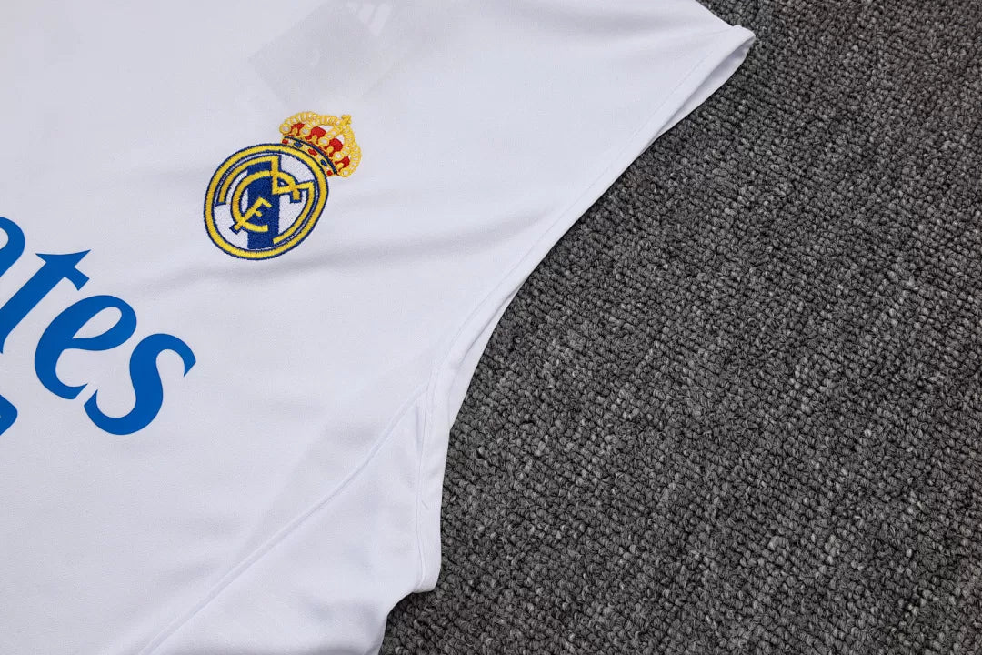 Completino Canottiera Real Madrid 25/26 Uomo Bianco Azzurro | Kit Allenamento - CalcioVivo