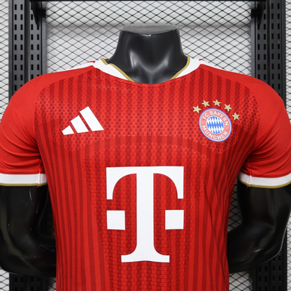 Maglia Bayern Munich Home 26/27 Player Uomo Rosso | Maglia da Calcio - CalcioVivo