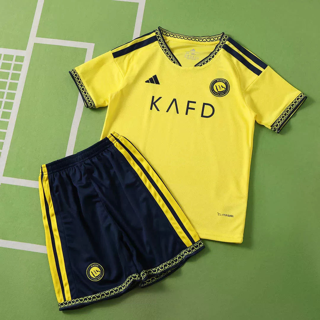 Kit Bambino Al-Nassr Home 26/27 Giallo | Kit da Calcio - CalcioVivo