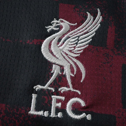 Kit Bambino Liverpool Third 26/27 Nero e Bordeaux | Kit da Calcio - CalcioVivo
