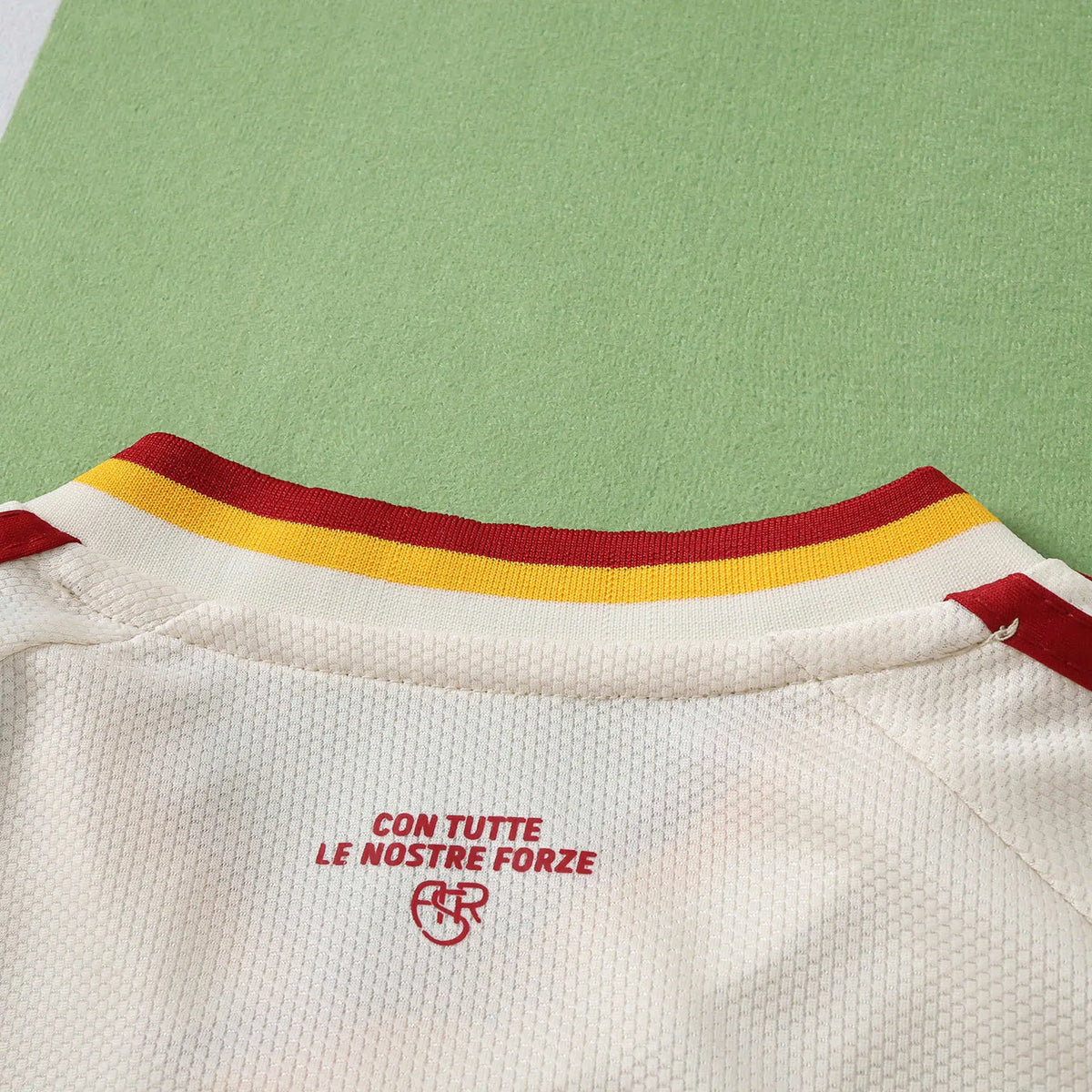 Kit Bambino Roma Away 26/27 Bianco | Kit da Calcio - CalcioVivo