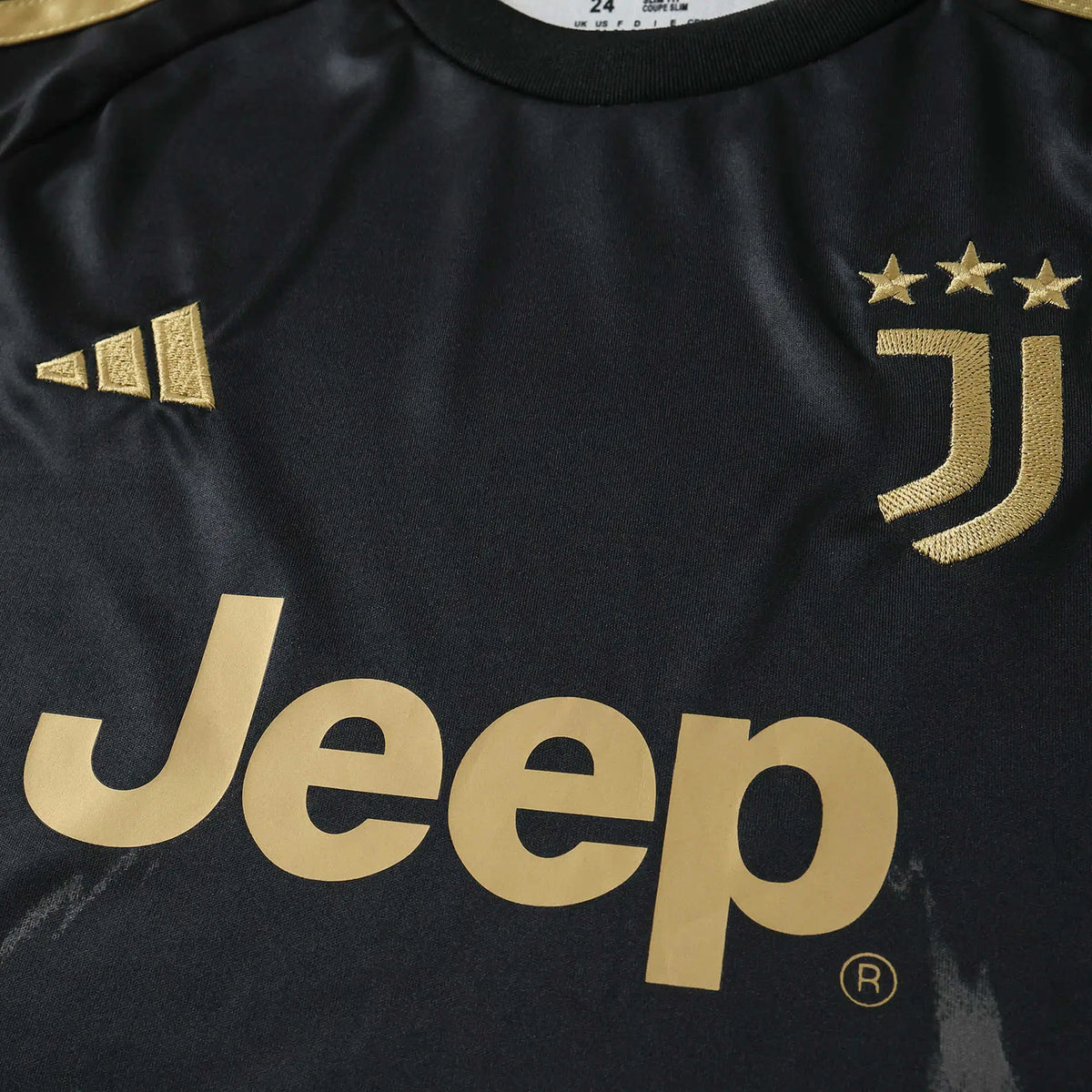 Kit Bambino Juventus Third 26/27 Nero con dettagli oro