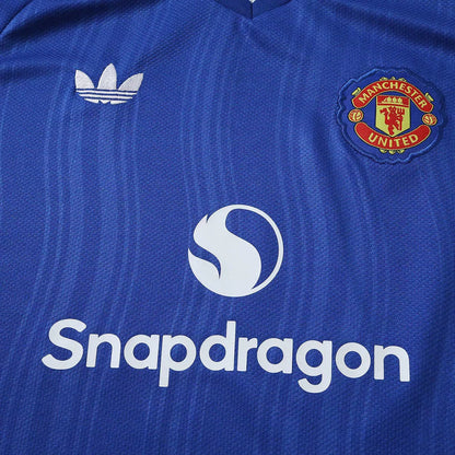 Kit Bambino Manchester United Away 26/27 Blu | Kit da Calcio - CalcioVivo