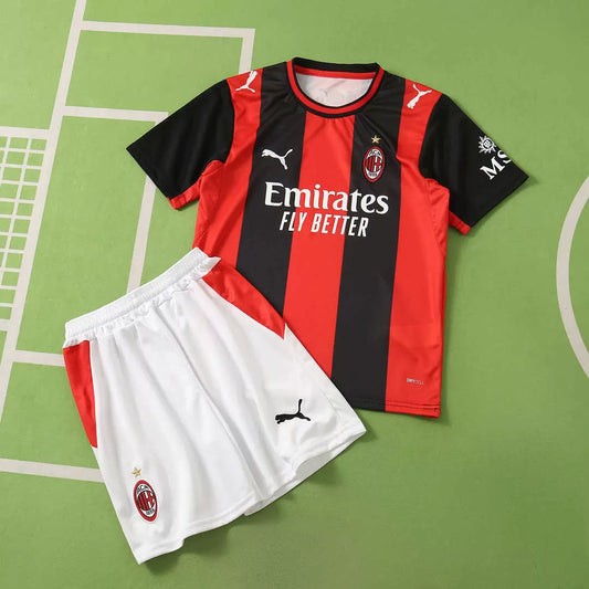 Kit Bambino Milan Home 26/27 Rosso e Nero | Kit da Calcio - CalcioVivo