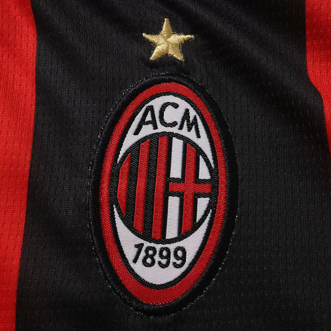 Kit Bambino Milan Home 26/27 Rosso e Nero | Kit da Calcio - CalcioVivo