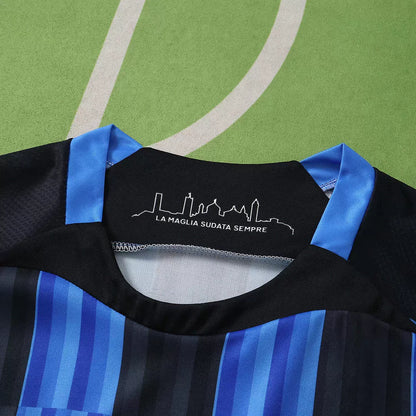 Maglia Atalanta Home 26/27 Uomo Nero e Azzurro | Maglia da Calcio - CalcioVivo