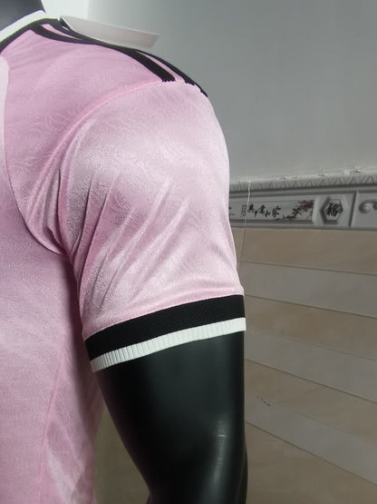Maglia Juventus Away 26/27 Player Uomo Rosa | Maglia da Calcio - CalcioVivo