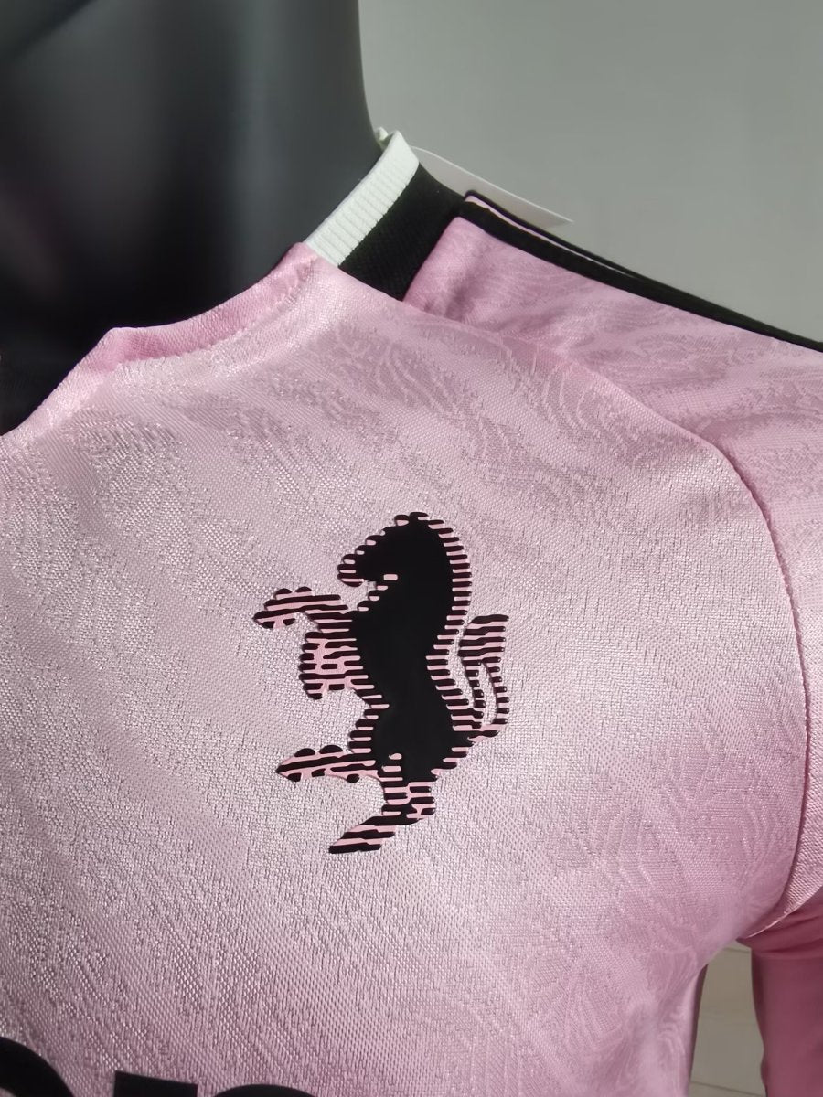 Maglia Juventus Away 26/27 Player Uomo Rosa | Maglia da Calcio - CalcioVivo