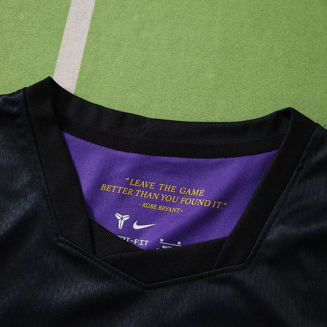 Maglia Barcelona Away 26/27 Donna Nero e Viola | Maglia da Calcio - CalcioVivo