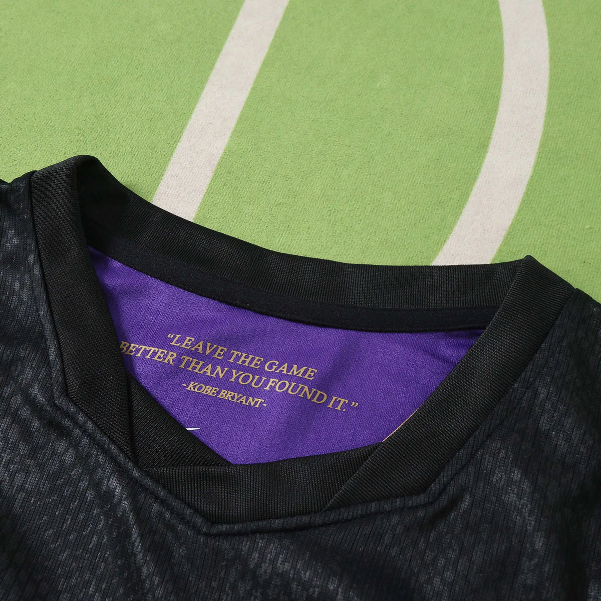 Maglia Barcelona Away 26/27 Manica Lunga Uomo Nero e Viola | Maglia da Calcio - CalcioVivo