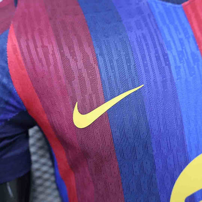 Maglia Barcelona Home 26/27 Player Uomo Blu e Rosso | Maglia da Calcio - CalcioVivo