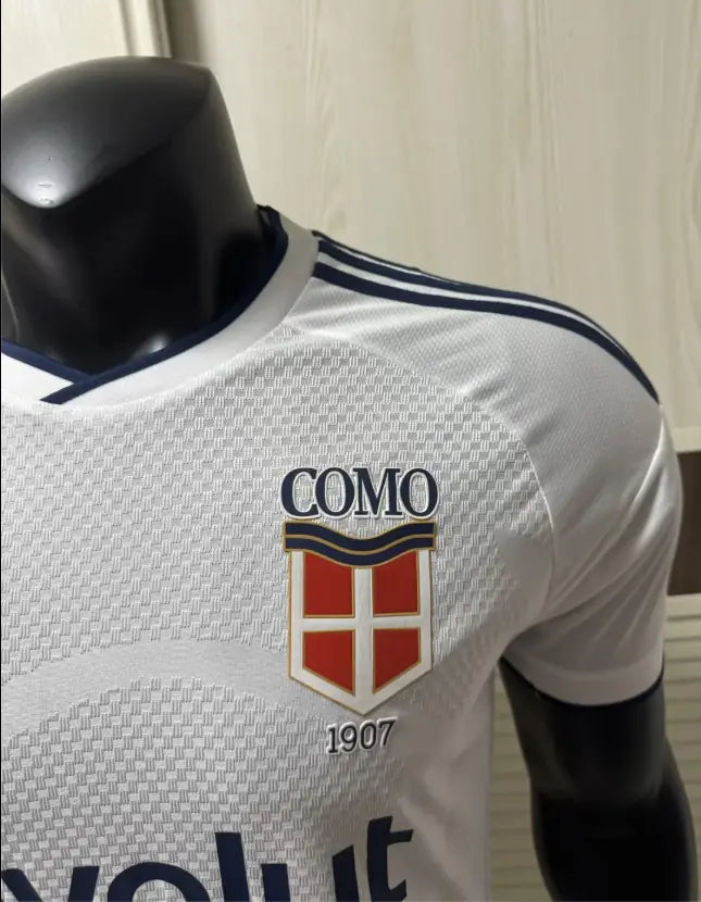 Maglia Como Away 26/27 Player Uomo Bianco | Maglia da Calcio - CalcioVivo