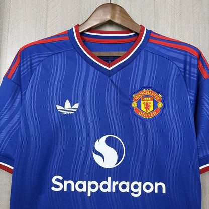 Maglia Manchester United Away 26/27 Uomo Blu Elettrico | Maglia da Calcio