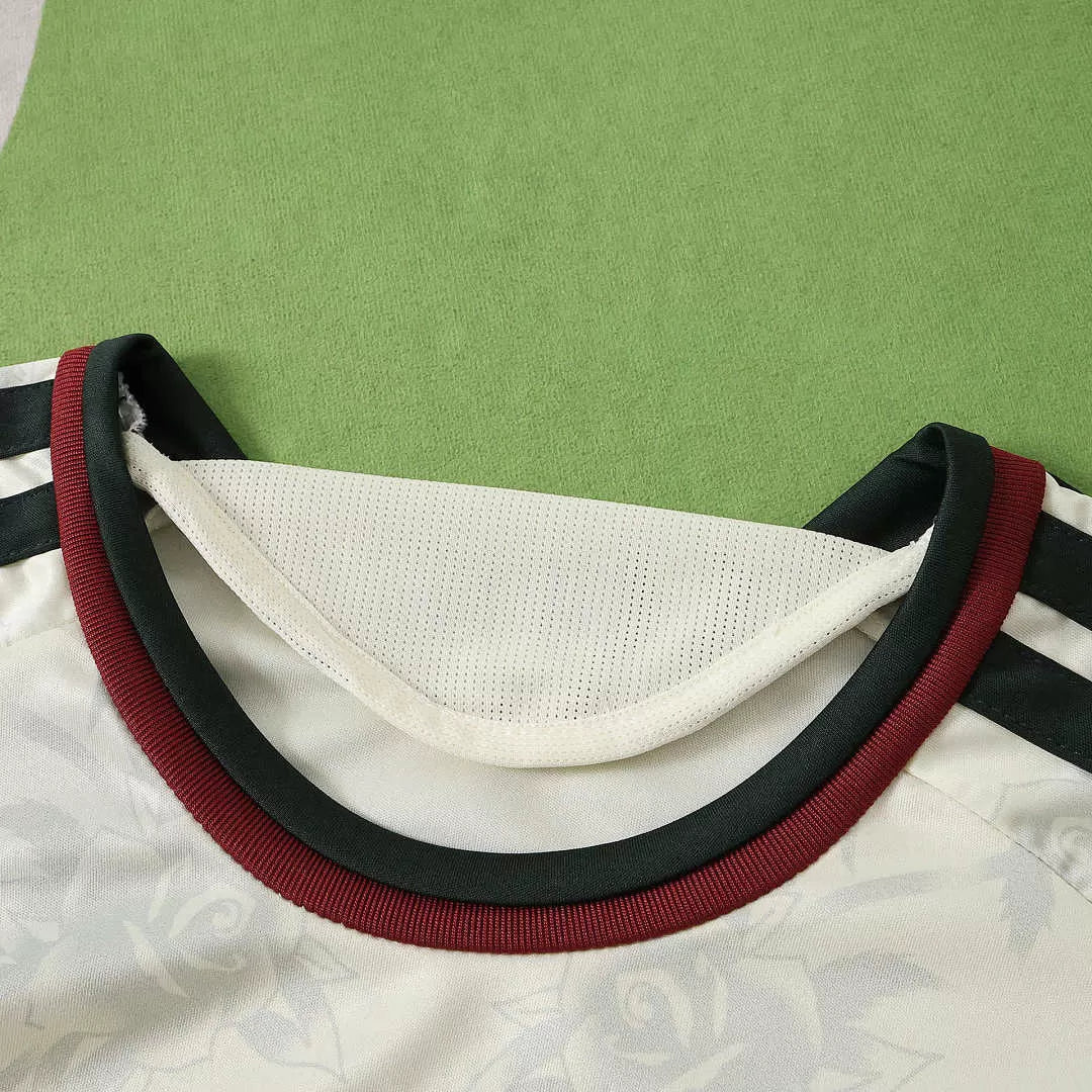 Maglia Manchester United Third 26/27 Donna Bianco | Maglia da Calcio - CalcioVivo