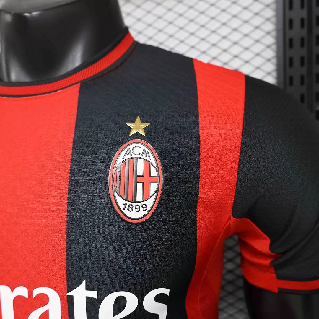 Maglia Milan Home 26/27 Player Uomo Nero e Rosso | Maglia da Calcio - CalcioVivo