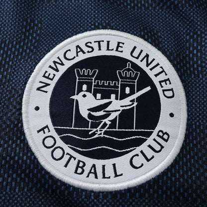 Maglia Newcastle Away 26/27 Uomo Blu Navy | Maglia da Calcio - CalcioVivo