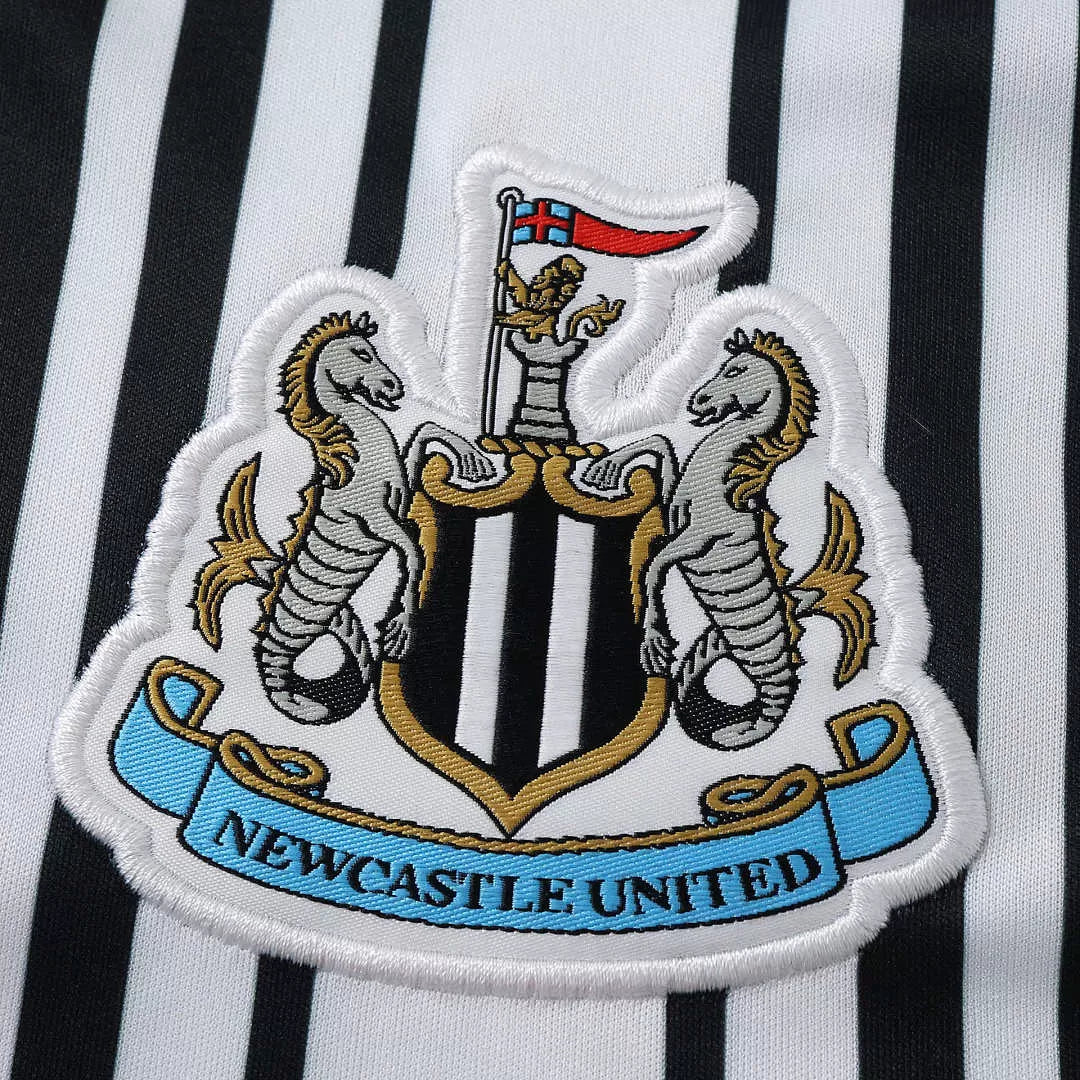 Maglia Newcastle Home 26/27 Uomo Bianco e Nero | Maglia da Calcio