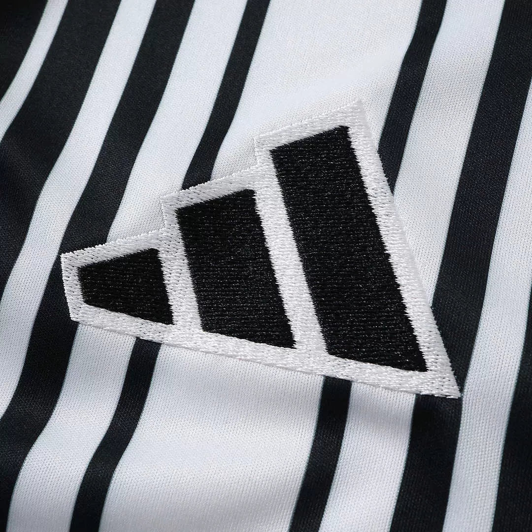 Maglia Newcastle Home 26/27 Uomo Bianco e Nero | Maglia da Calcio
