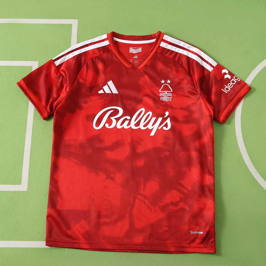 Maglia Nottingham Forest Home 26/27 Uomo Rosso | Maglia da Calcio - CalcioVivo